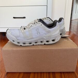 Women's On Cloudgo running shoes